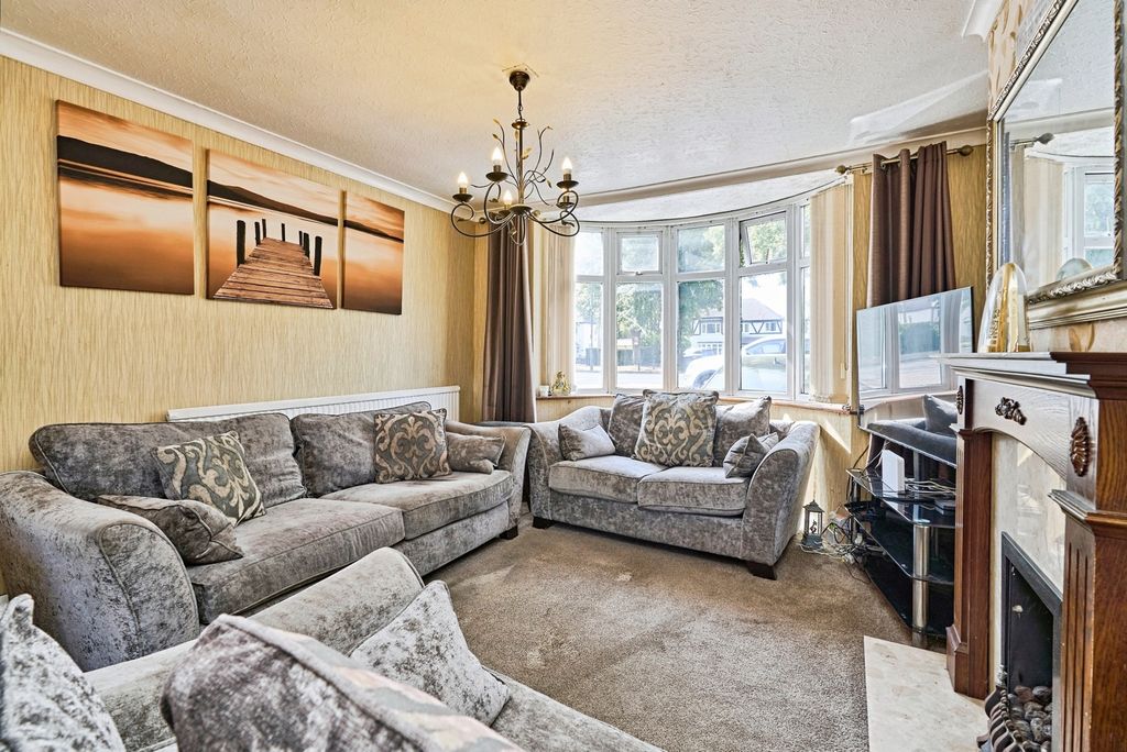 Property photo 2 of 27 Pbox-Img.Jpg