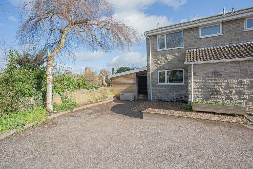 Property photo 1 of 24 Picture No. 27