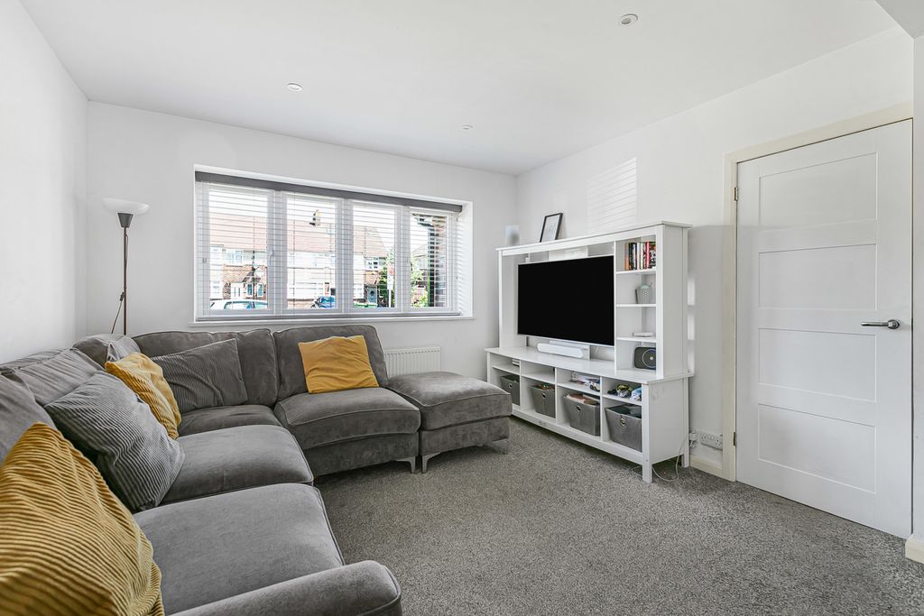 Property photo 2 of 16 Reception Room