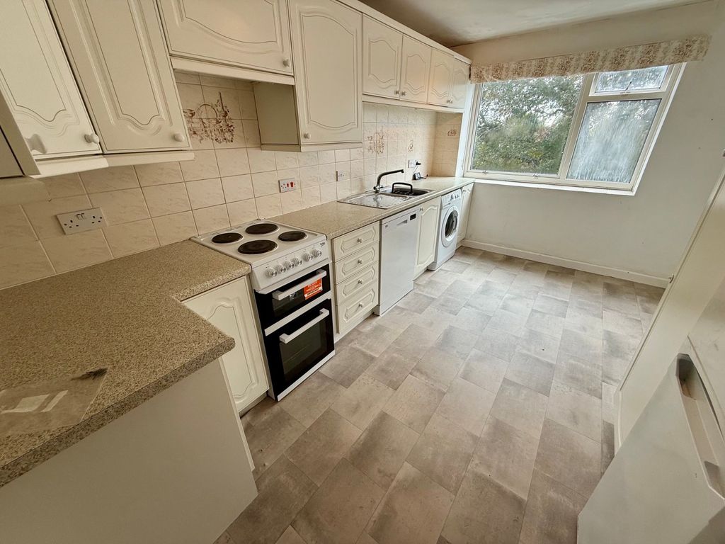 Property photo 3 of 12 Picture No. 06
