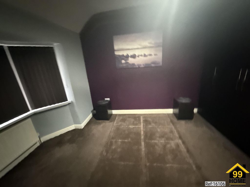 Property photo 2 of 12 Photo 1