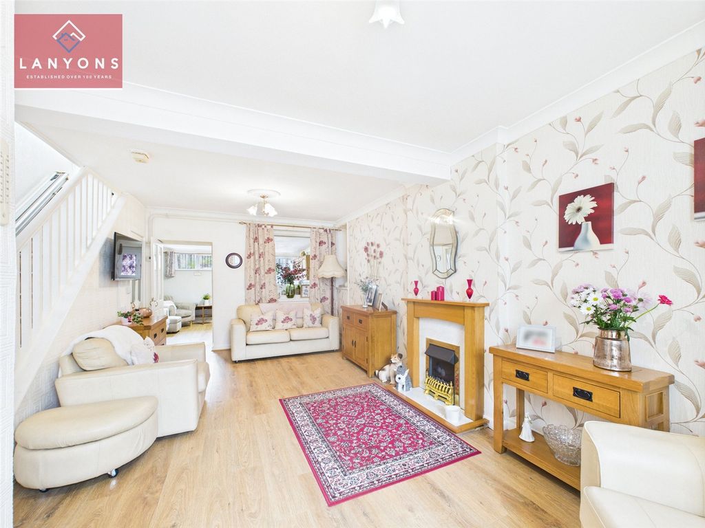 Property photo 2 of 13 Picture No. 03