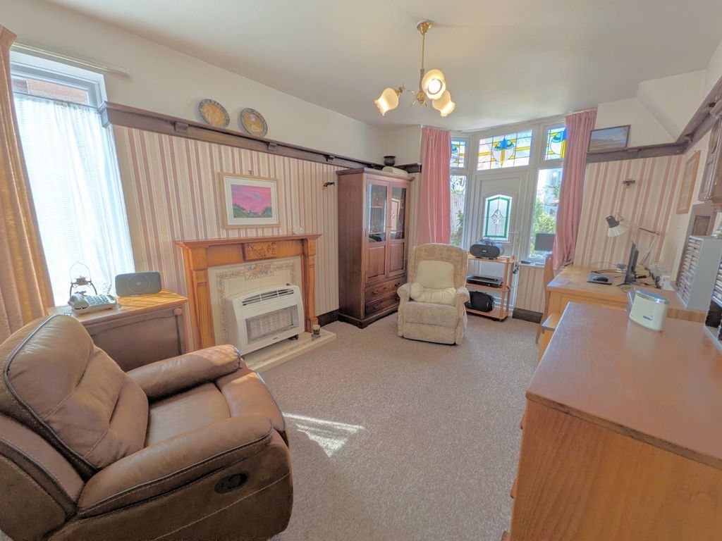 Additional image 7 of 3 bed detached house for saleHerkomer Crescent, West Shore LL30