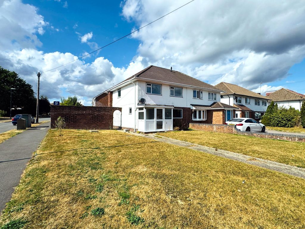 Property photo 1 of 15 Front (Exterior)