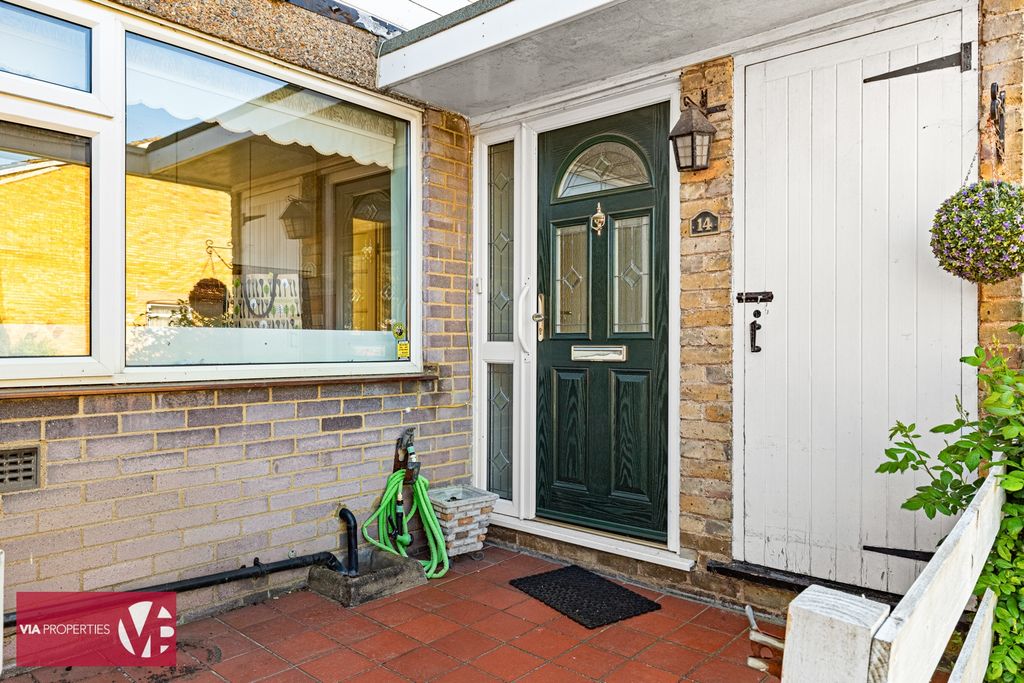 Property photo 2 of 33 Photo 23