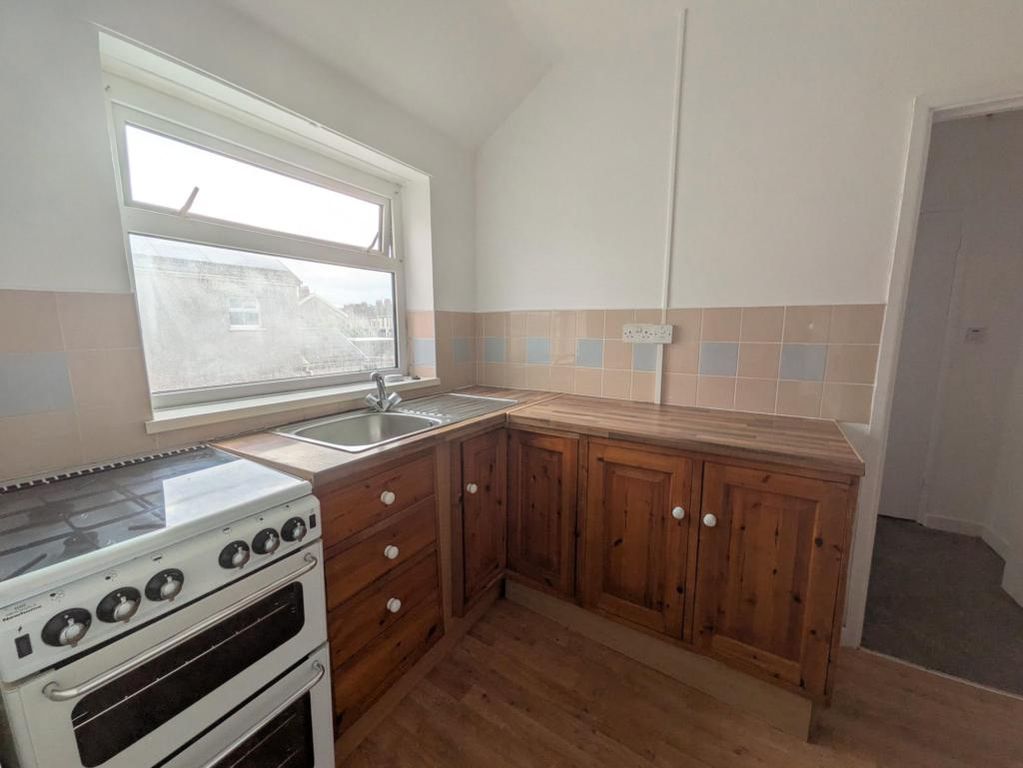 Property photo 3 of 5 Kitchen