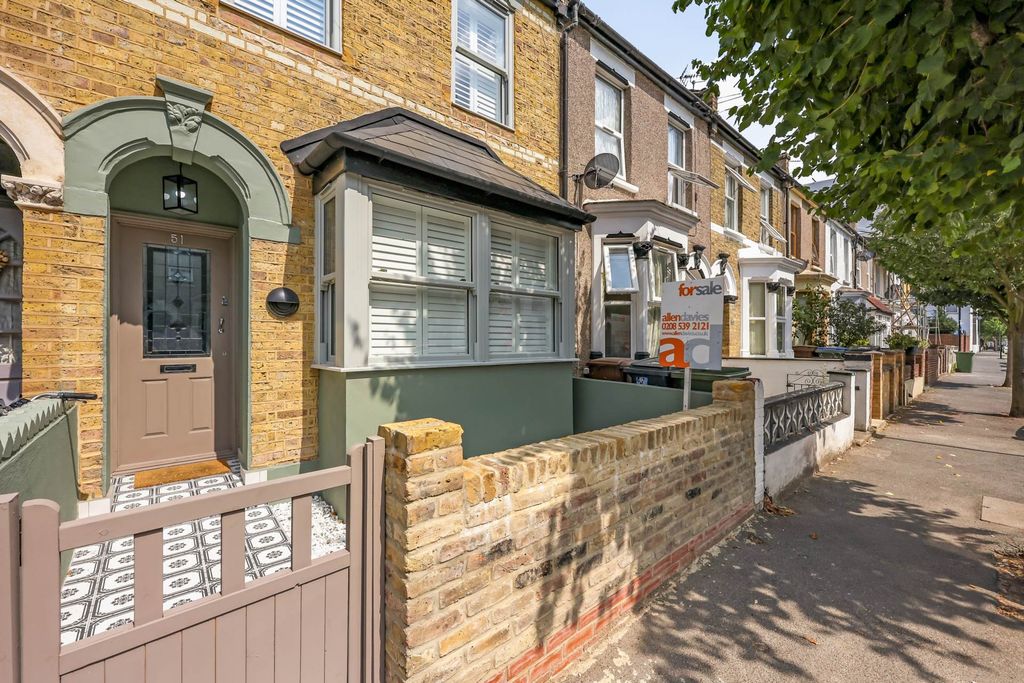 Property photo 1 of 23
