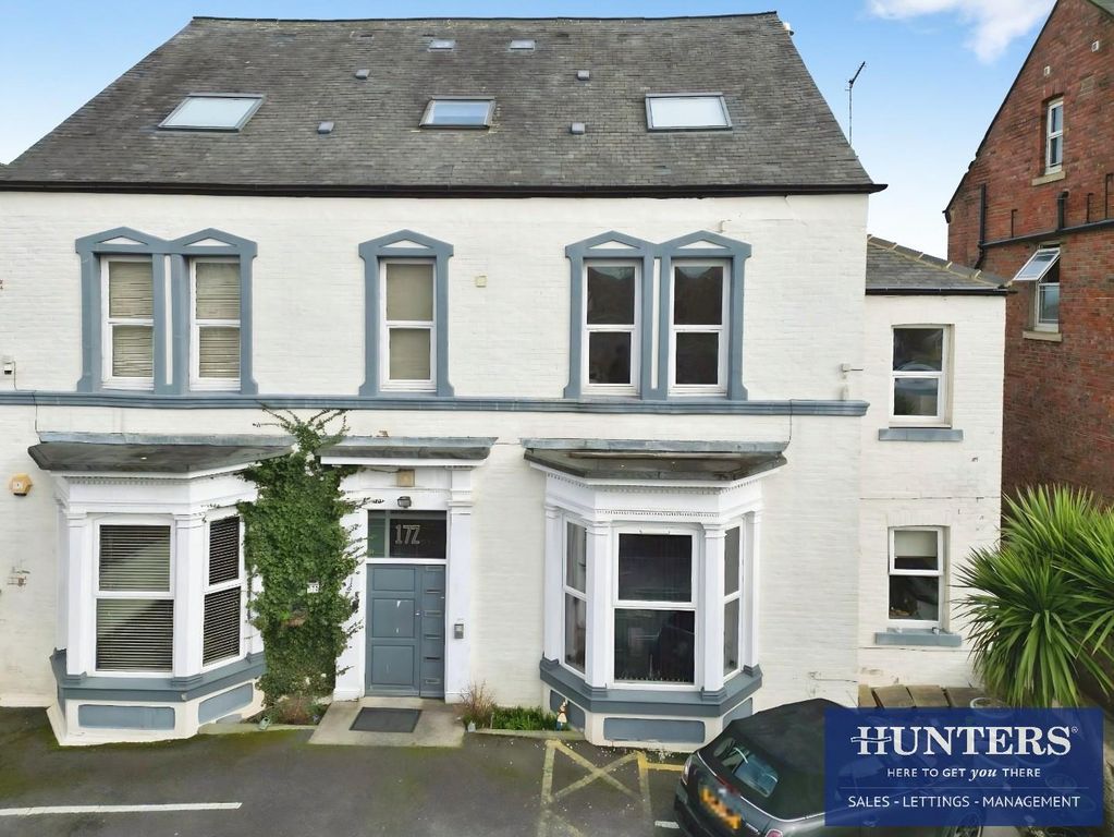 Property photo 1 of 14 External