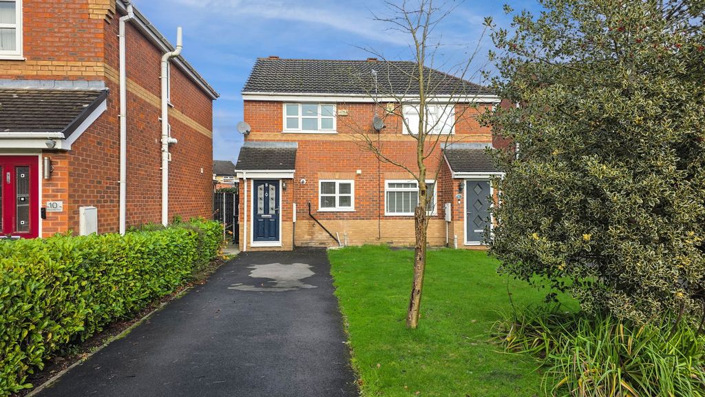 Property photo 1 of 17