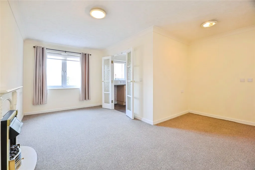 Apartment in Middlesbrough, Grove Hill - More
