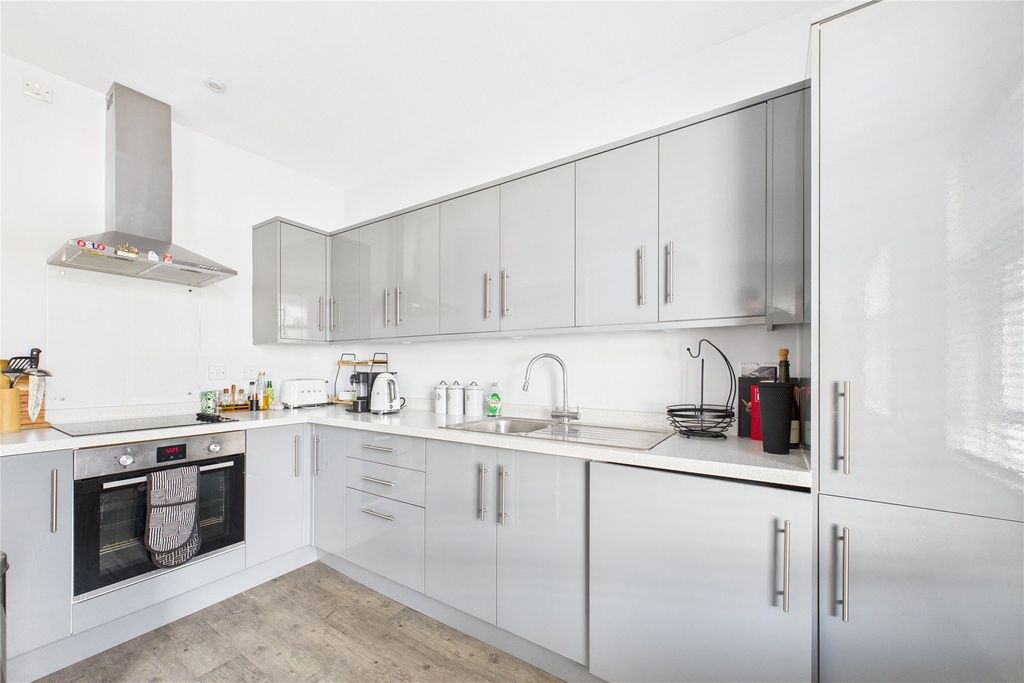 Property photo 2 of 7 Picture No. 21