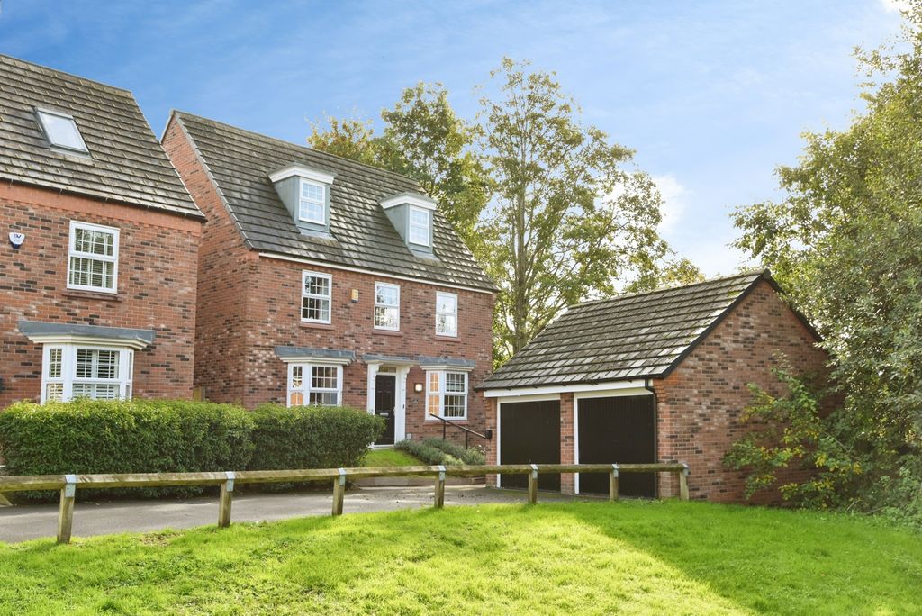 Property photo 1 of 36 Pbox-Img.Jpg