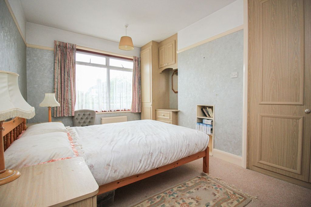 Property photo 1 of 24