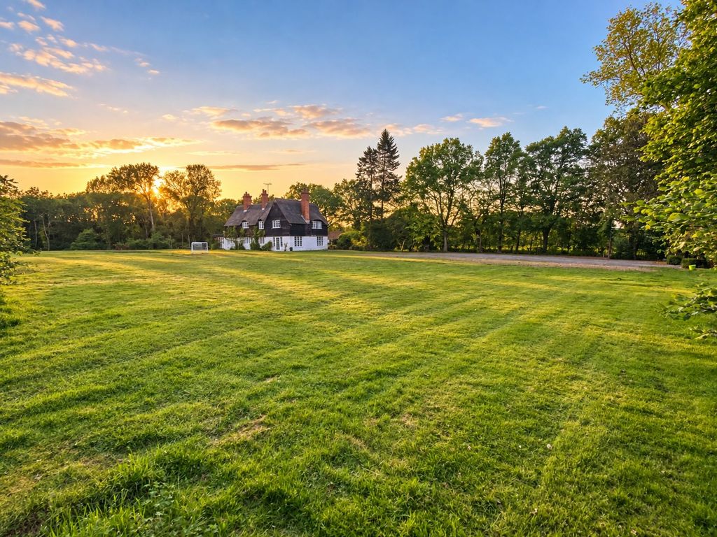 Property photo 1 of 1