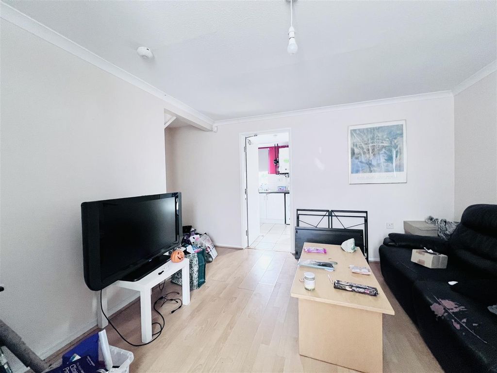 Property photo 2 of 9 Image00002.Jpeg