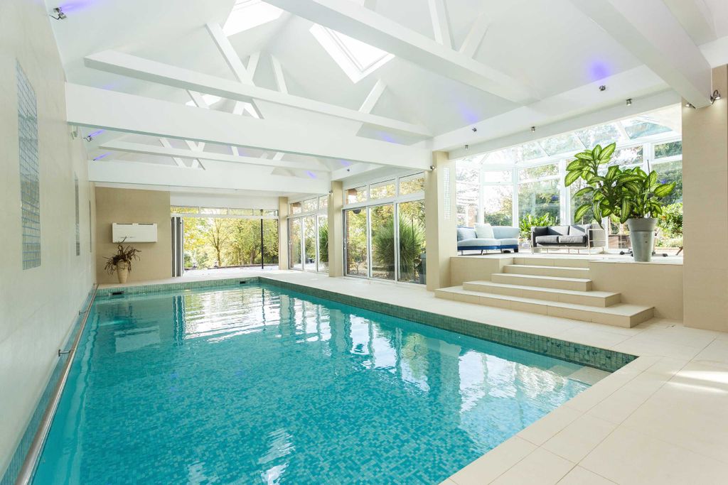 Property photo 3 of 32 Photo