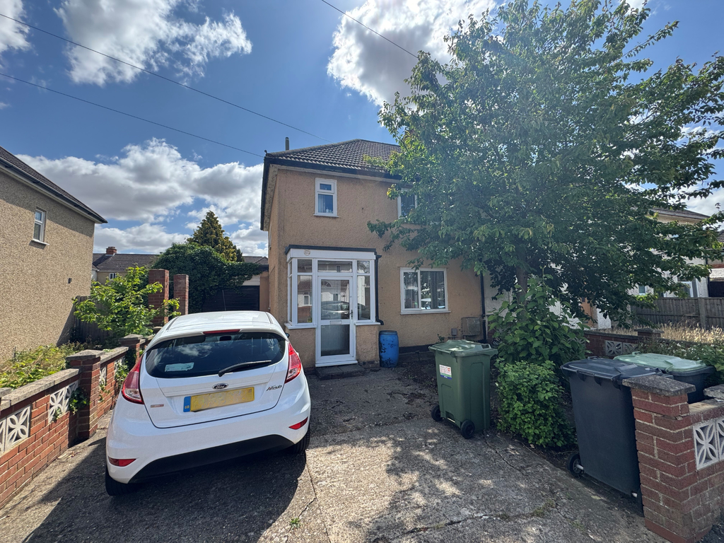 Property photo 1 of 12 Front (Blurred Plate)