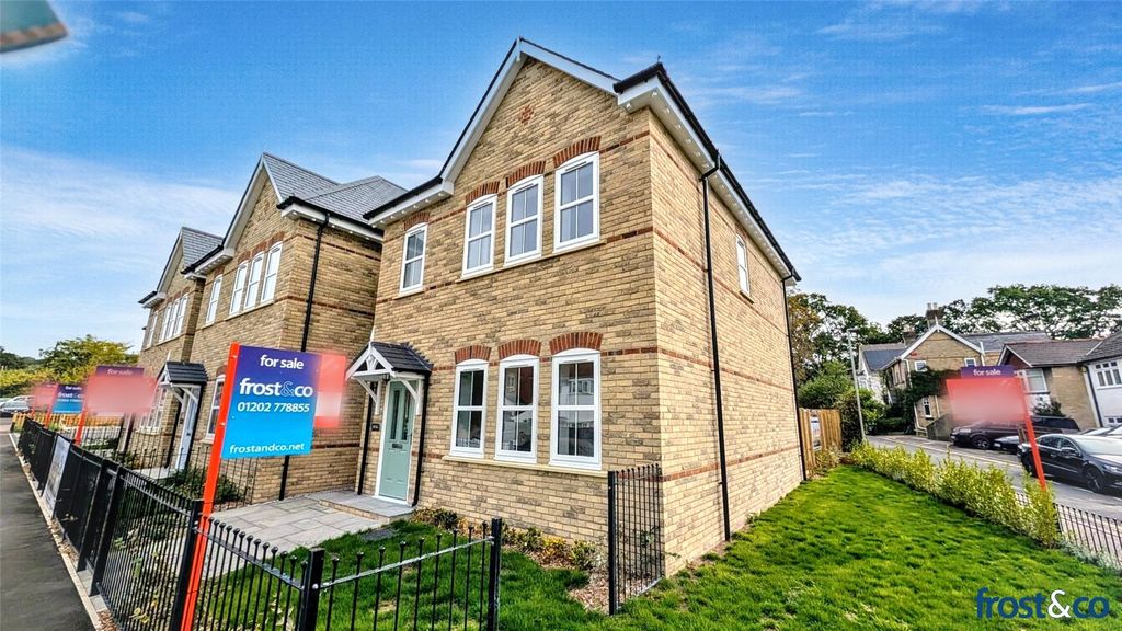 Property photo 1 of 13 Chapel Road