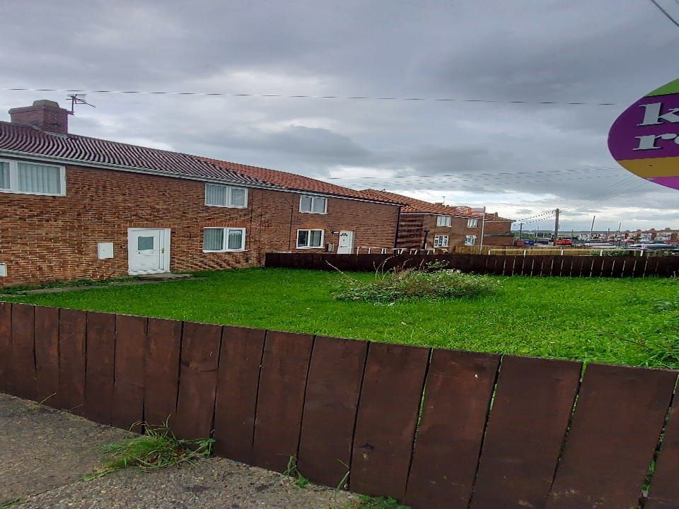 Property photo 3 of 12