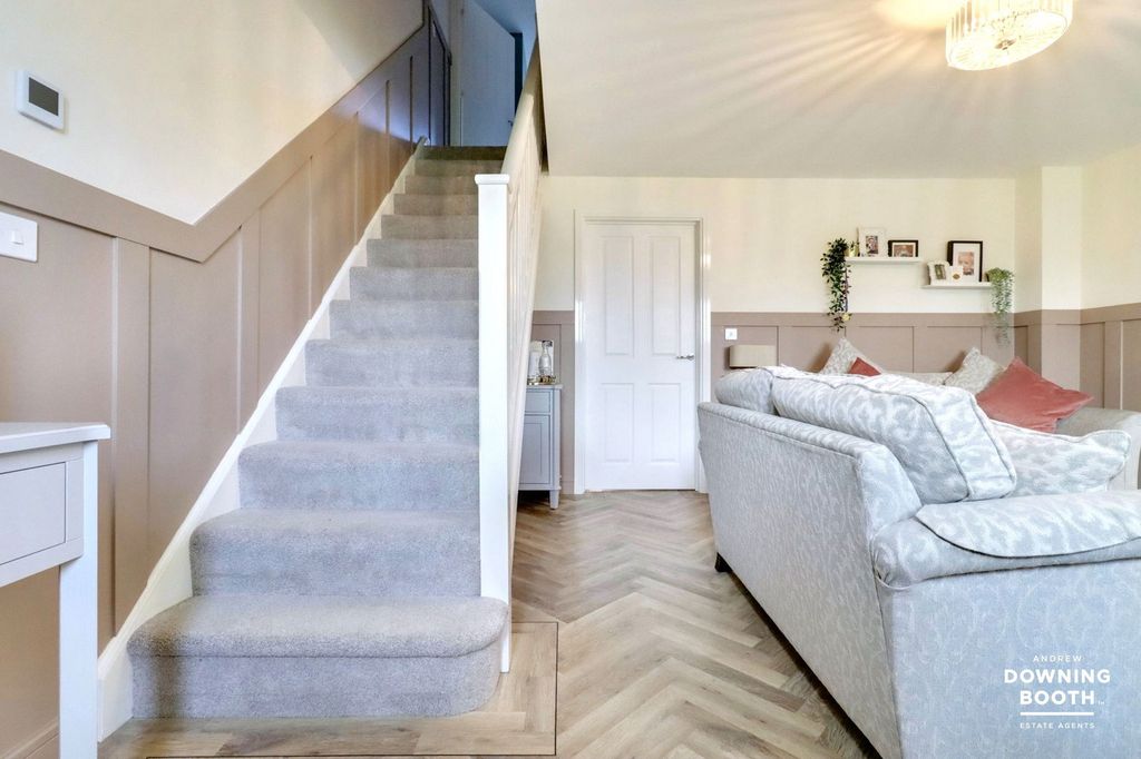 Property photo 3 of 26