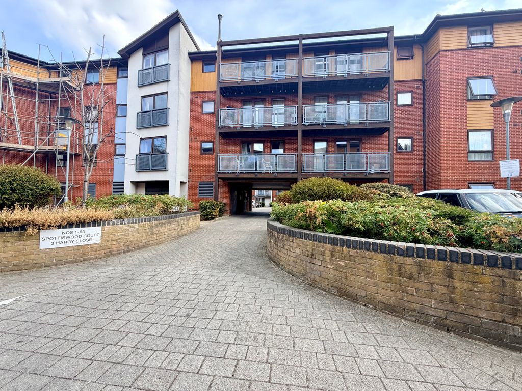 Property photo 1 of 7 Img_0621