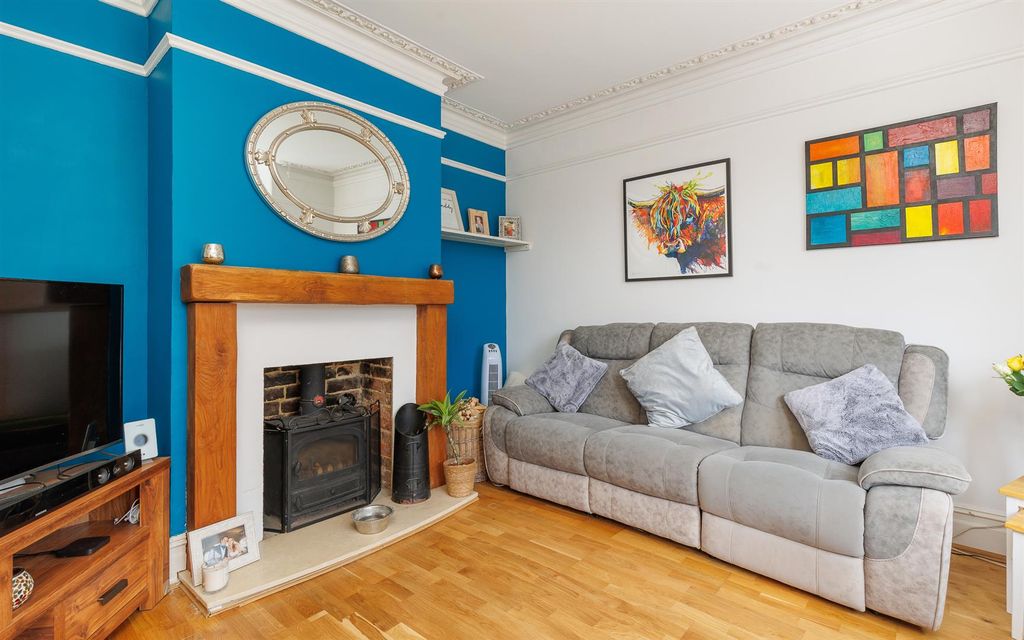 Property photo 3 of 41