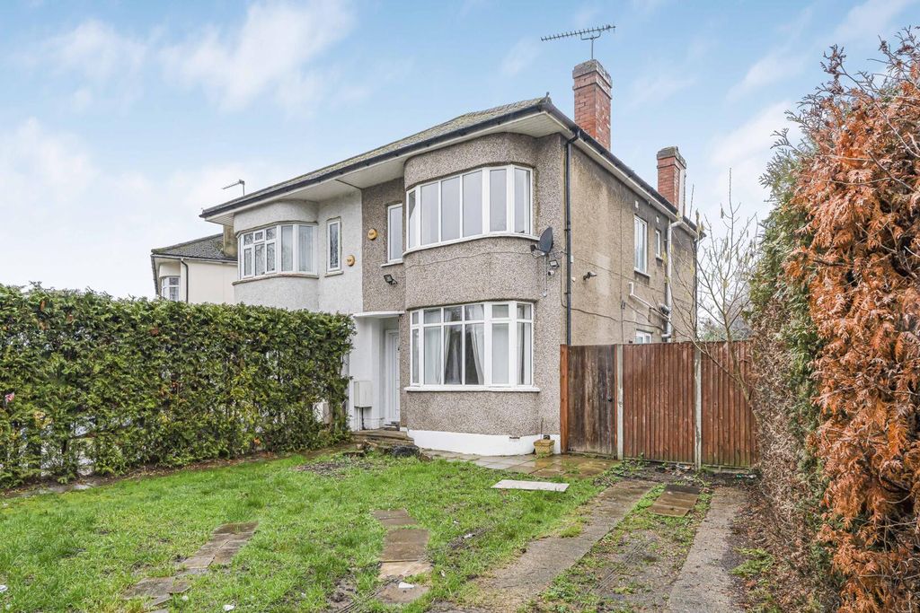 Property photo 1 of 28 Front (Exterior)