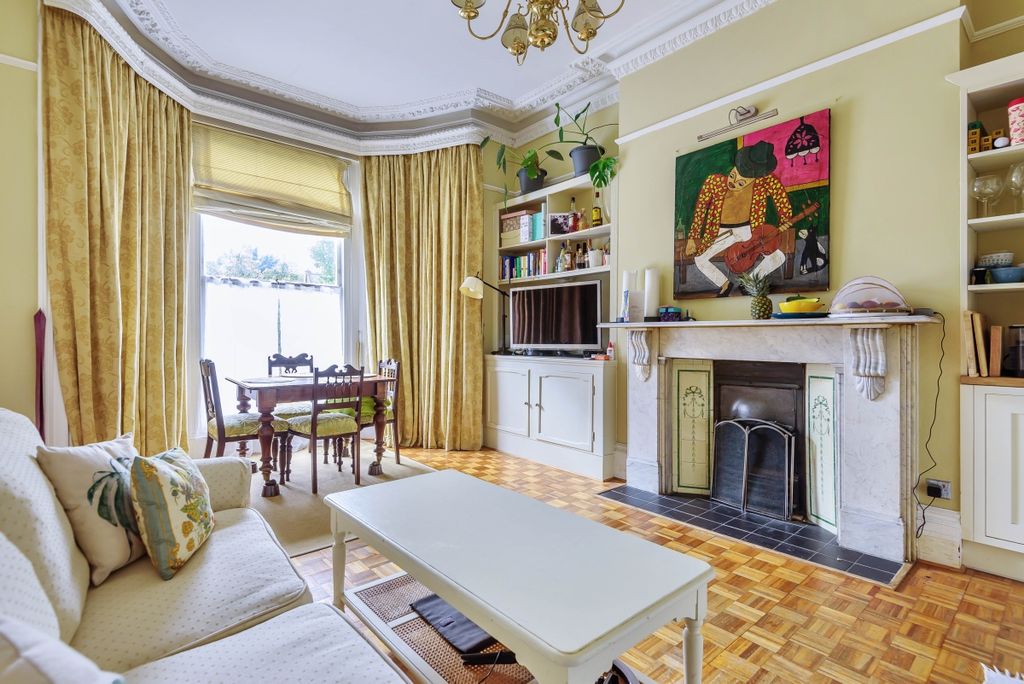 Property photo 2 of 11