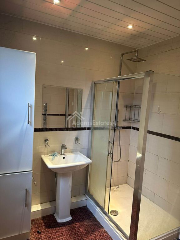 Additional image 11 of 10 bed semi-detached house for saleHill Crest Road, Dewsbury WF12