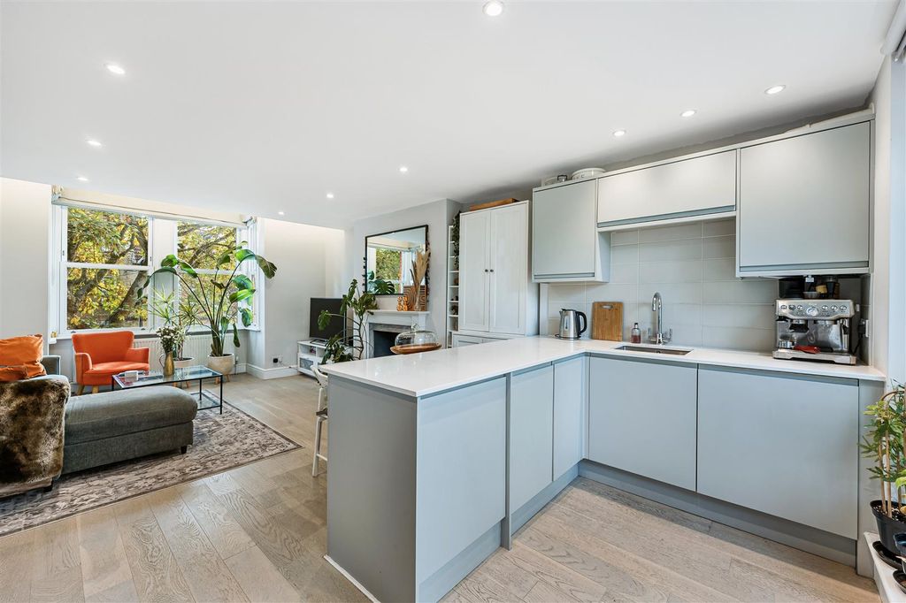 Property photo 1 of 15 Grafton Road-7.Jpg