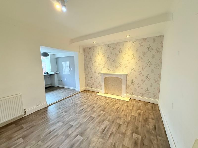 Property photo 3 of 8 Photo 2