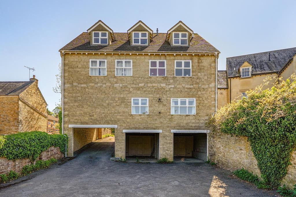 Property photo 1 of 16 External Grounds