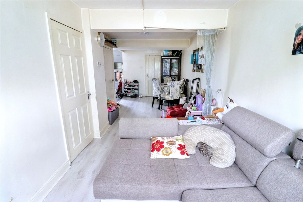 Property photo 3 of 7 Picture No. 07