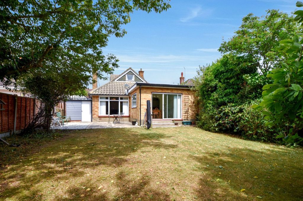 Property photo 3 of 17 Picture No. 12