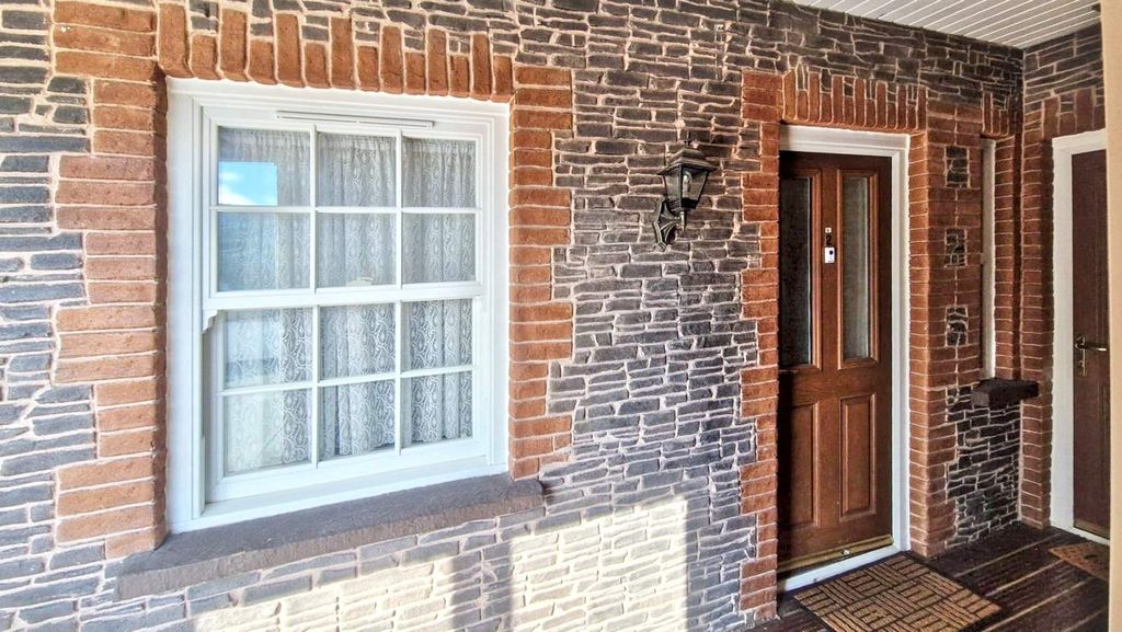 Property photo 1 of 8 Main Image