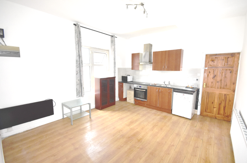 Property photo 1 of 3