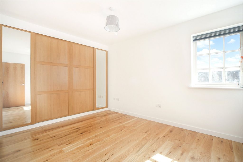 Property photo 2 of 8 Picture No. 04