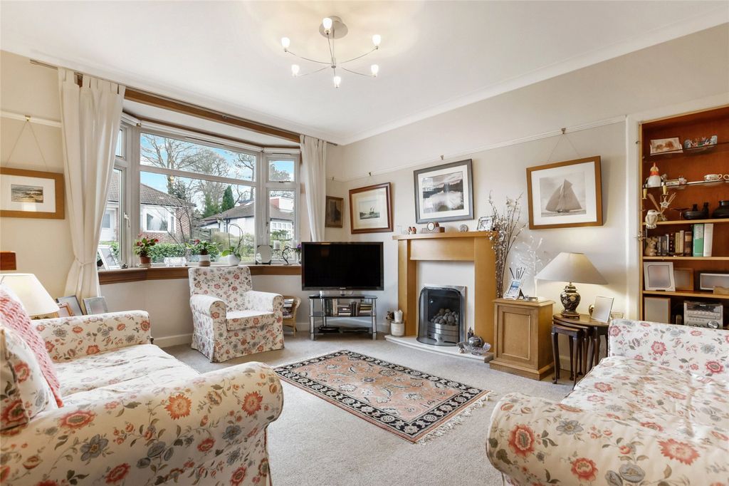 Property photo 2 of 28 Living Room