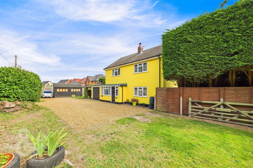 Property photo 1 of 40