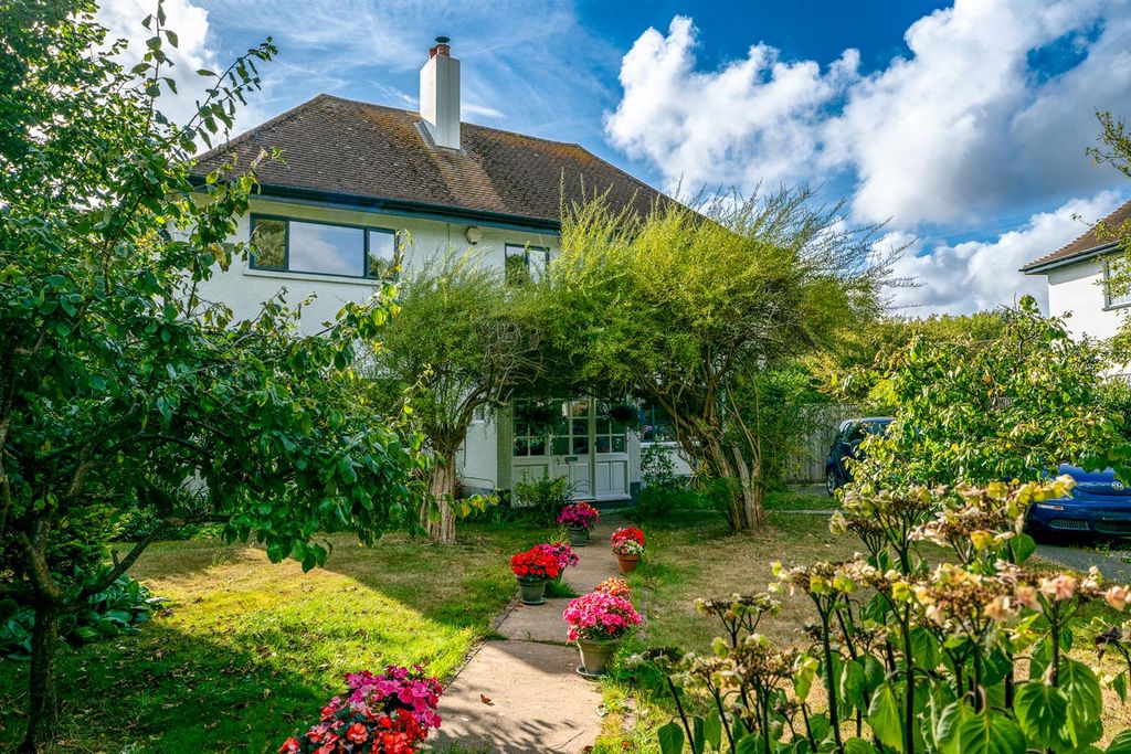 Property photo 1 of 35 6.Jpg