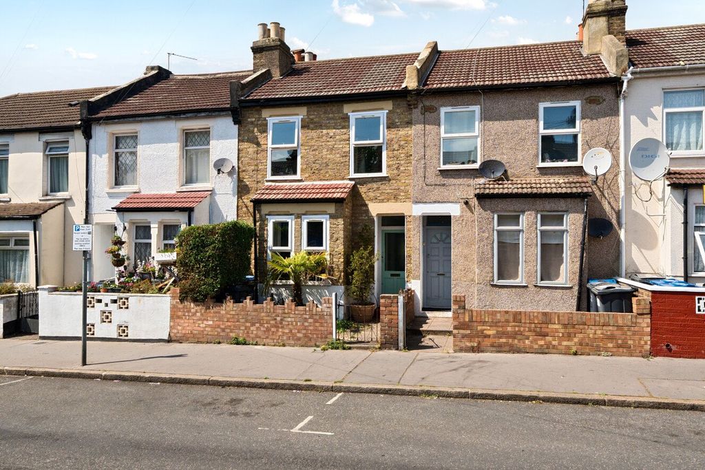 Property photo 1 of 17 Picture No. 03