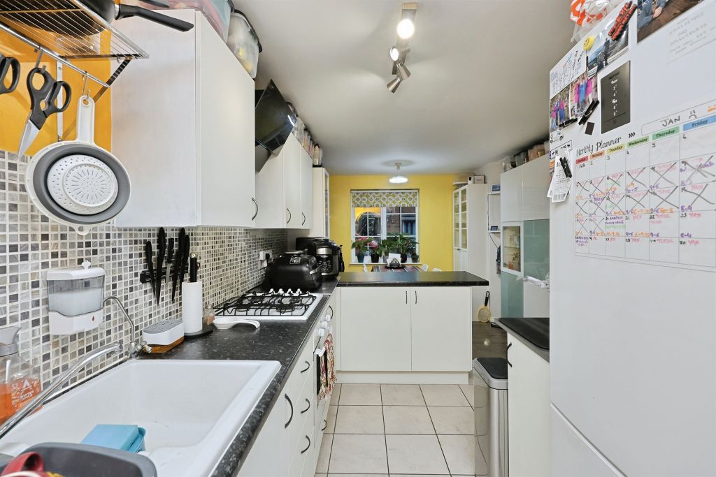 Property photo 3 of 20