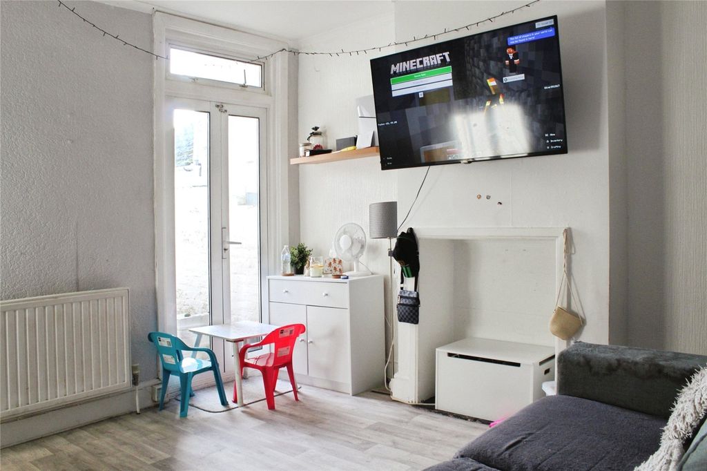 Property photo 2 of 11 Picture No. 09