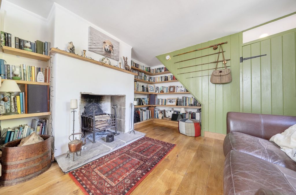 Property photo 3 of 50