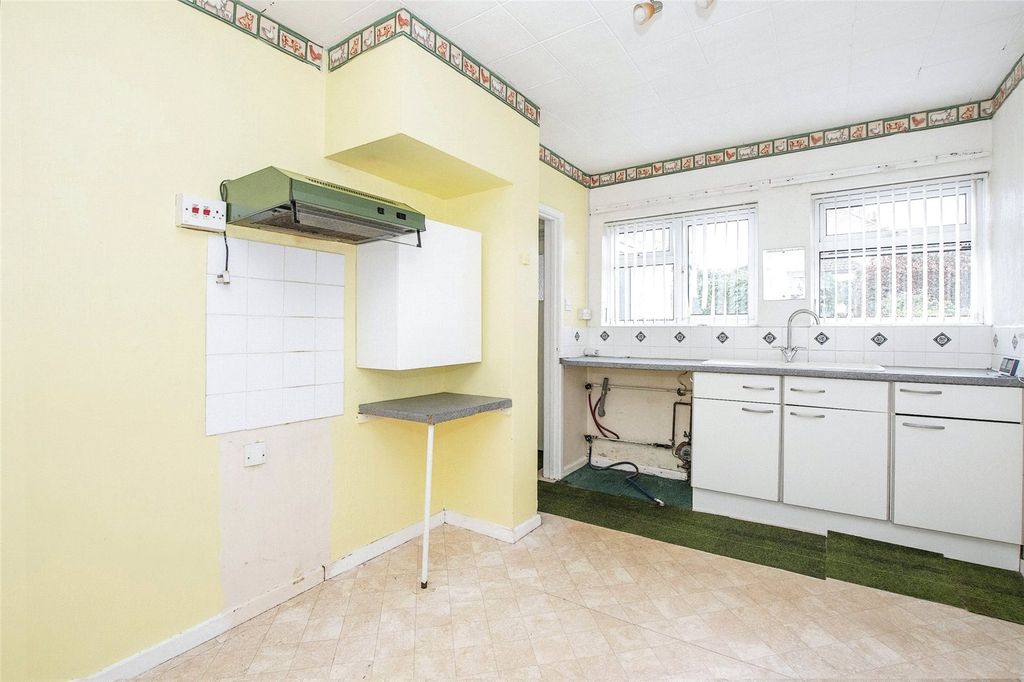 Property photo 3 of 21 Picture No. 15