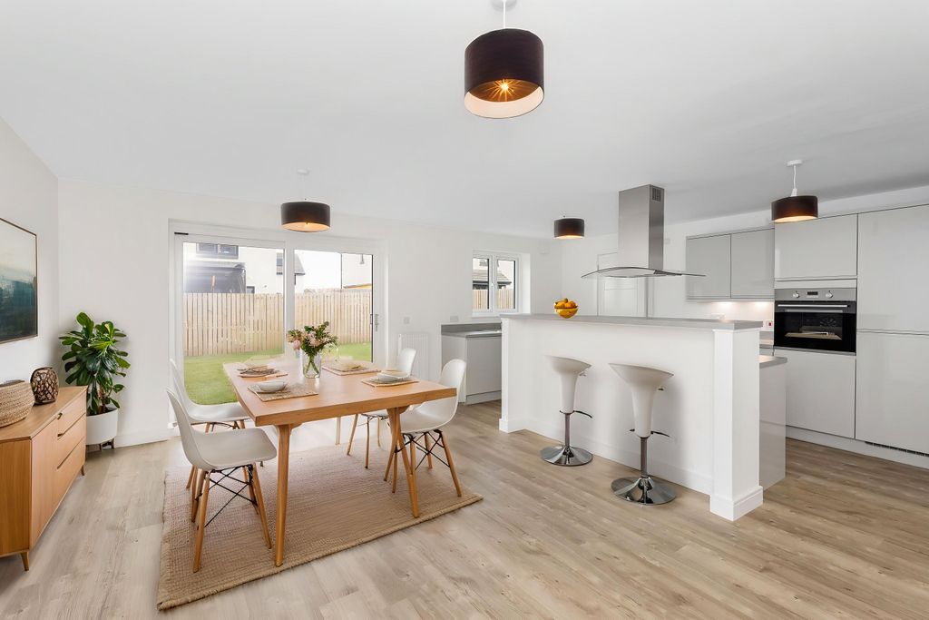 Property photo 1 of 27 Property Image 5