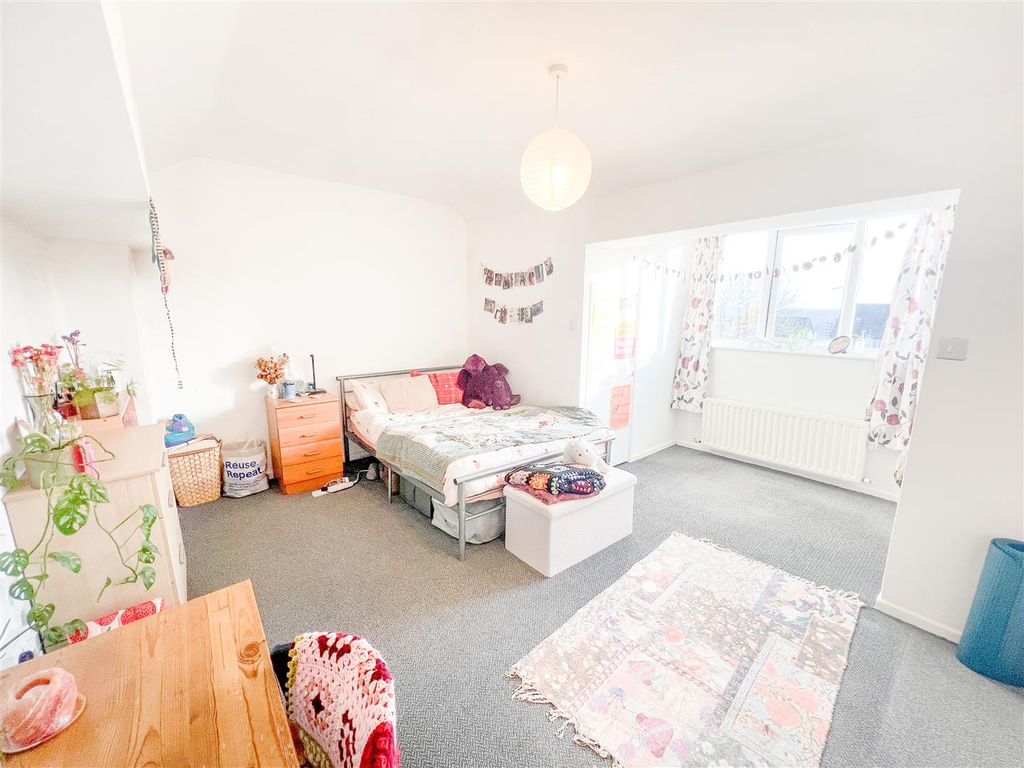 Property photo 1 of 13 Img_1395 2.Jpg