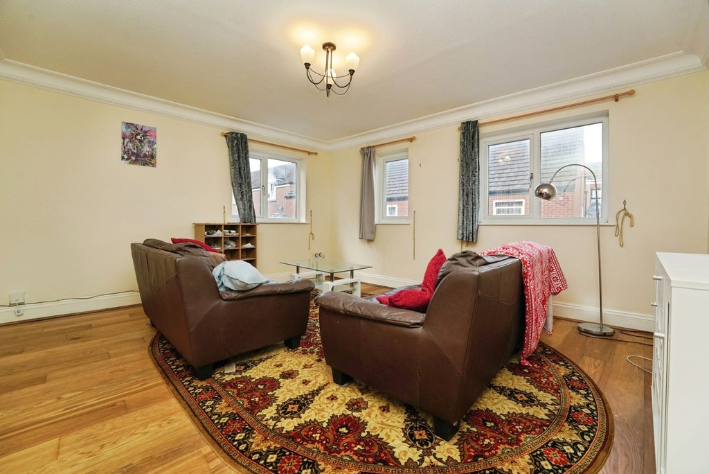 Additional image 4 of 2 bed flat for saleBrick Kiln Street, Evesham, Worcestershire WR11