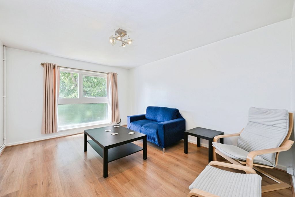 Property photo 2 of 17 Pbox-Img.Jpg