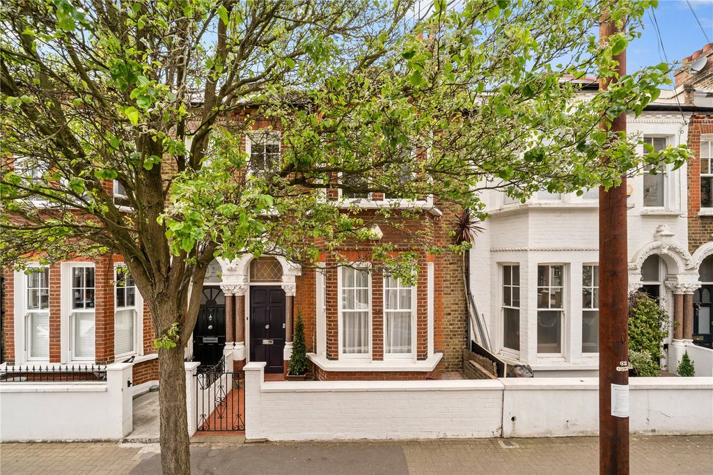 Property photo 1 of 13 External